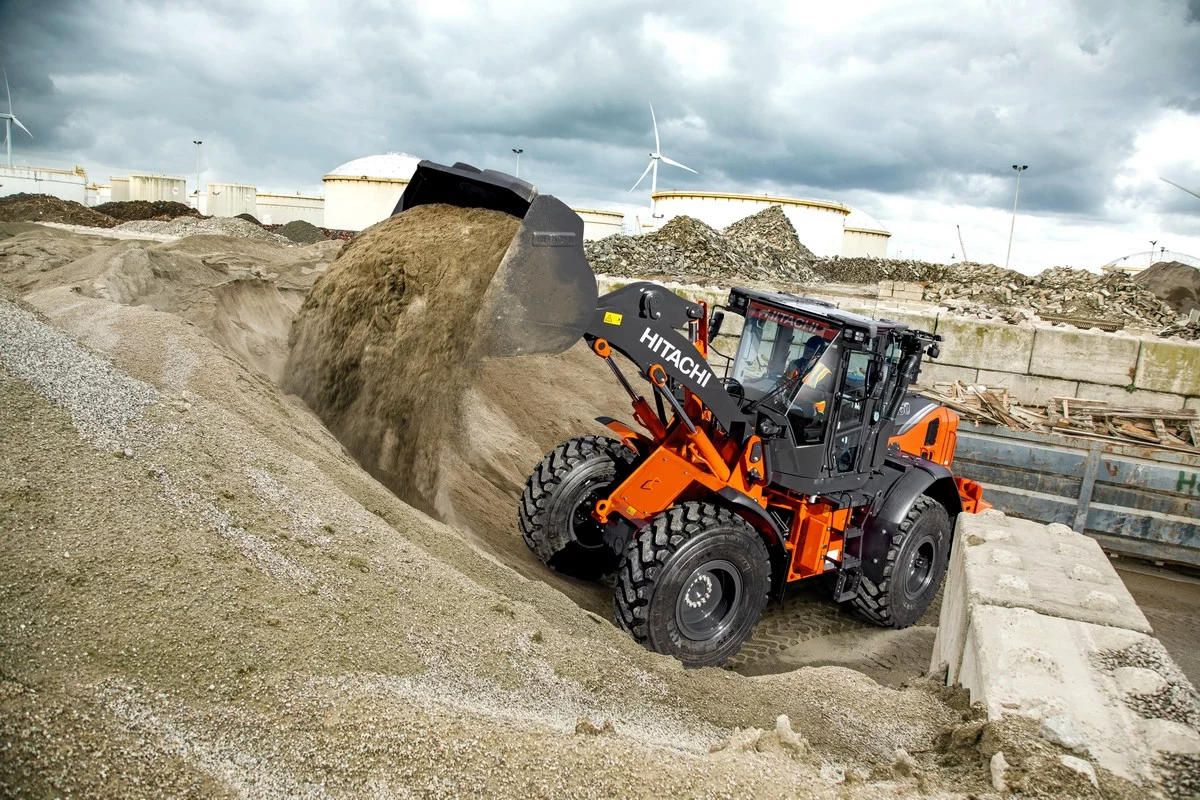 Nouvelle chargeuse sur pneus Hitachi ZW160-7