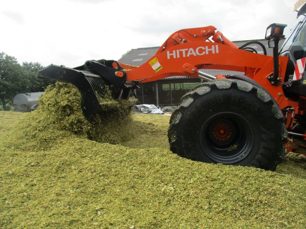 Hitachi Chargeur sur Pneus ZW180-6 AGRI