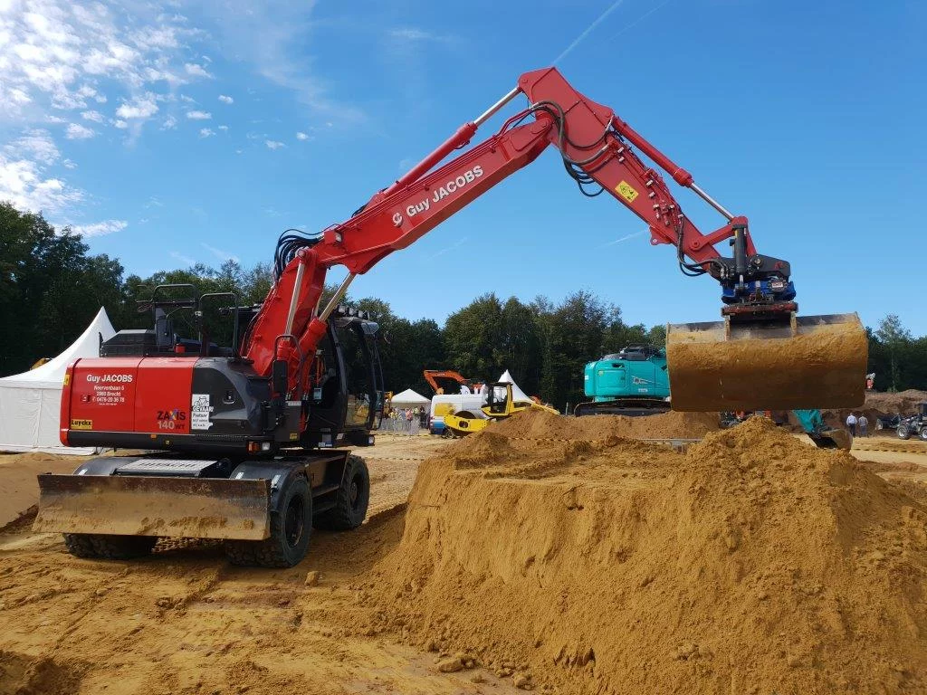 Guy Jacobs en final de le #excavatorhero2021 ?