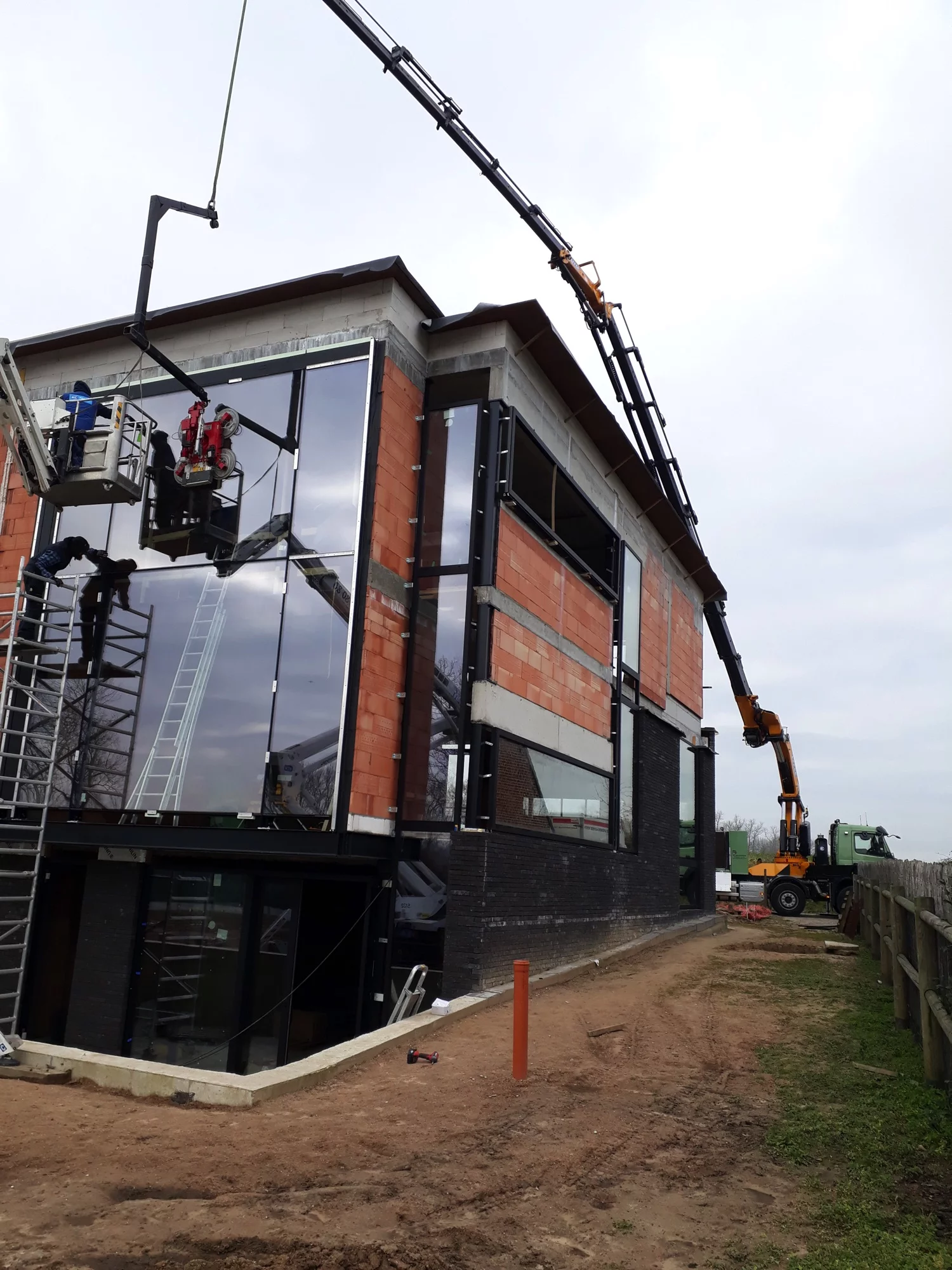 Livraison d’une machine ? Effer 955-8S + JIB 6S avec V-stab (stabilité à 360°)