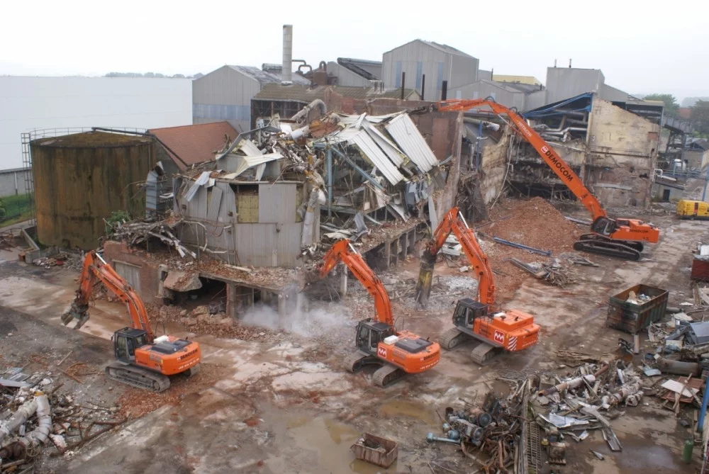 MARTENS-DEMOCOM investit en un géant de démolition de 170 tonnes