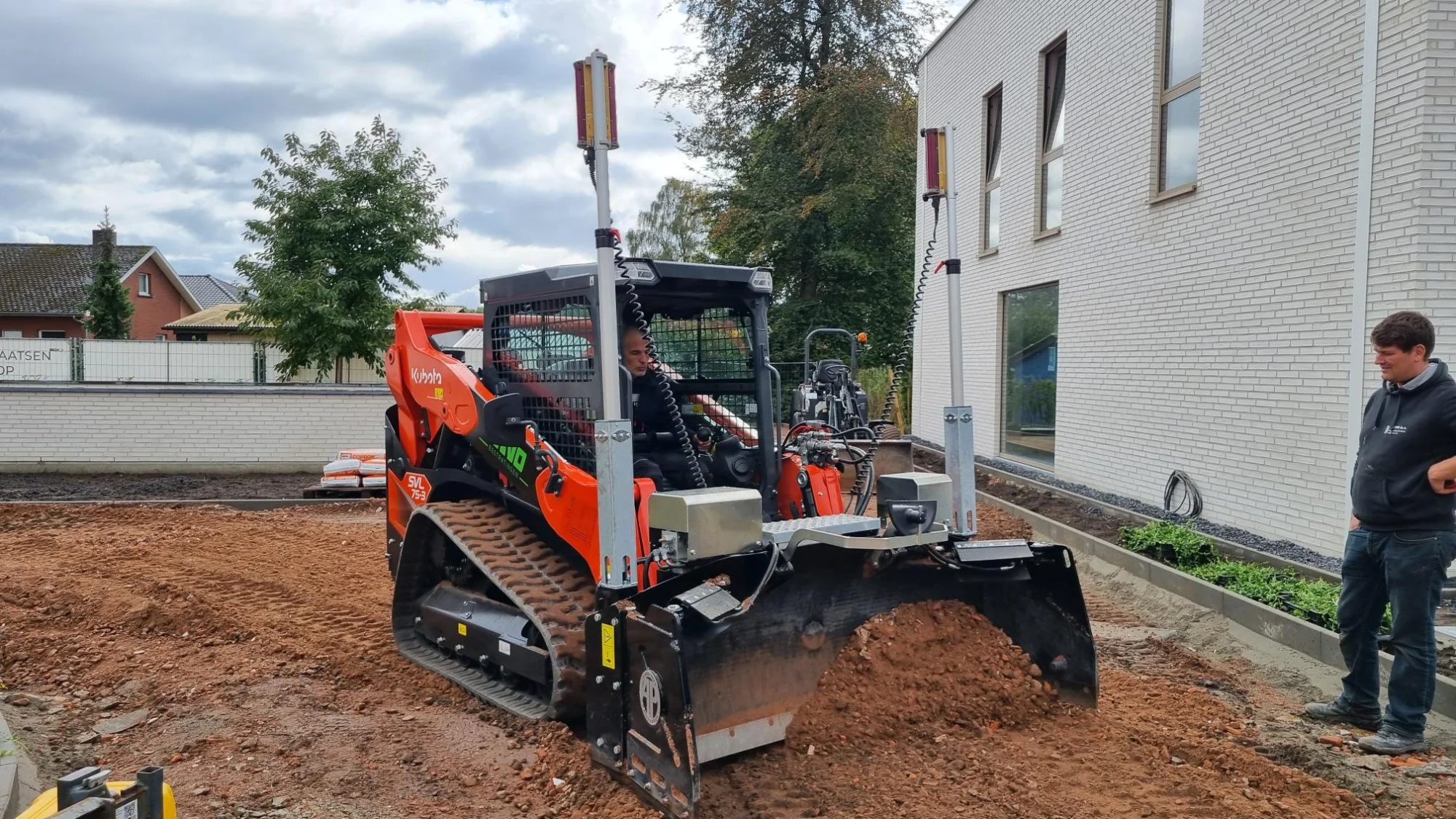 Livraison de la première chargeuse compacte Kubota SVL75-3