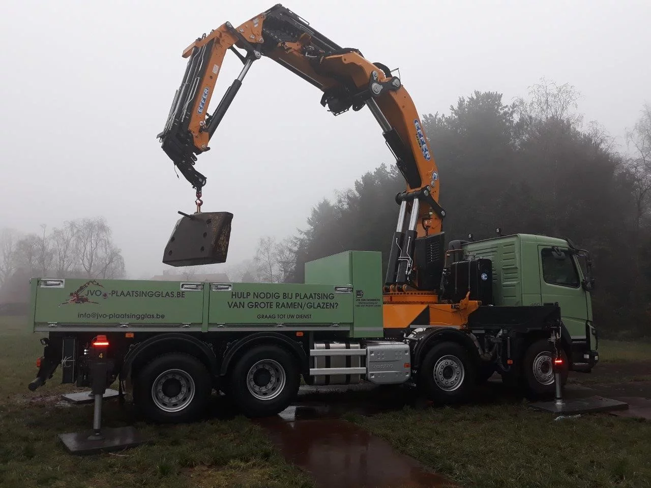 Livraison d’une machine ? Effer 955-8S + JIB 6S avec V-stab (stabilité à 360°)