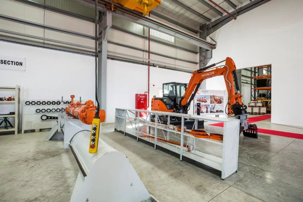 OUVERTURE  des nouvelles infrastructures Middle East Crane