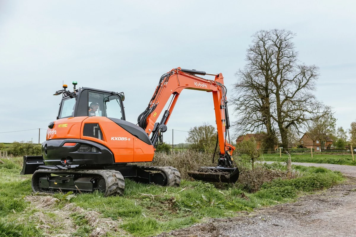 Kubota lance une midi-pelle de 8 tonnes de nouvelle génération