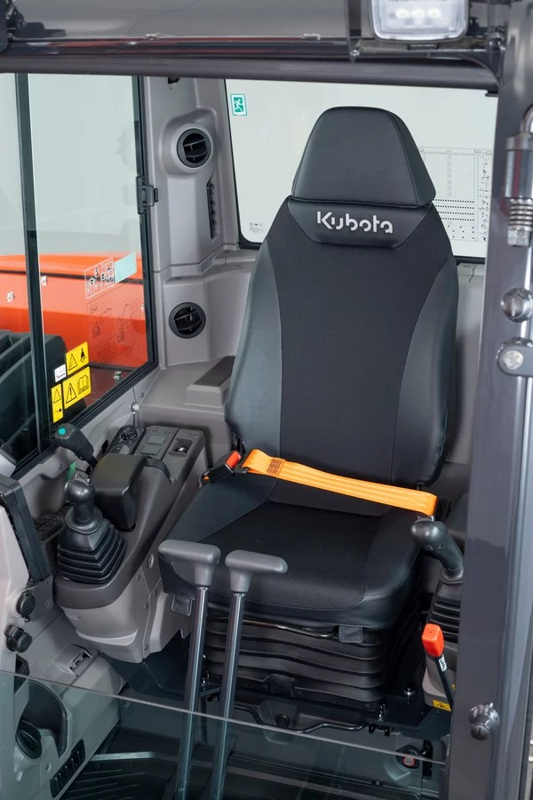 Kubota lance une midi-pelle de 8 tonnes de nouvelle génération