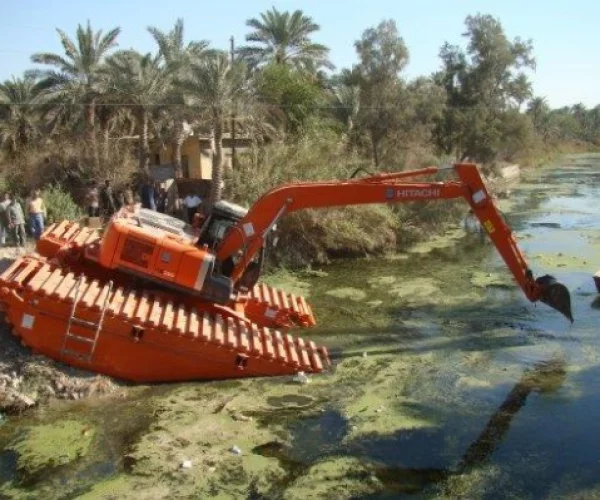 Excavatrices pour marécages