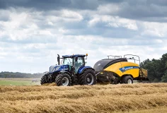 Afbeelding New Holland T7  LANGE WIELBASIS