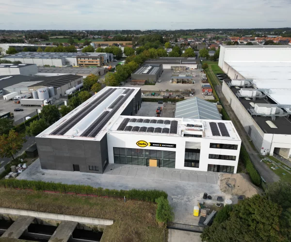 Opening Luyckx Izegem