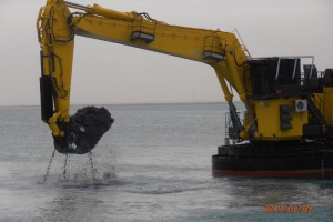 Backhoe dredger