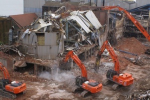 MARTENS-DEMOCOM investit en un géant de démolition de 170 tonnes