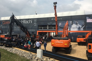 Connect with Hitachi op de BAUMA