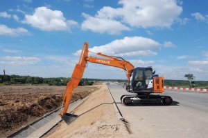 Maintaining watercourses with the ZX135US-6 SLA