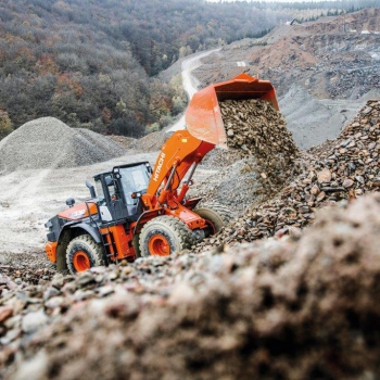 HITACHI tackles toughest working conditions with the new ZW330-6