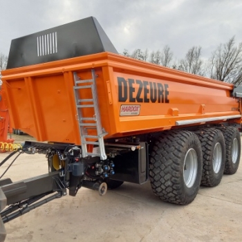 3-axle Dezeure ground dumper available from stock