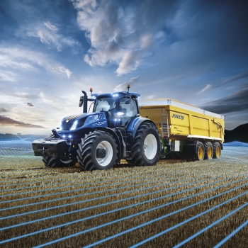 New Holland launches new T7 Heavy Duty at INTELLIGENT FARMING ALL_WAYS event