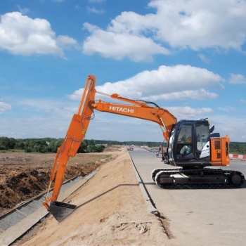 Maintaining watercourses with the ZX135US-6 SLA