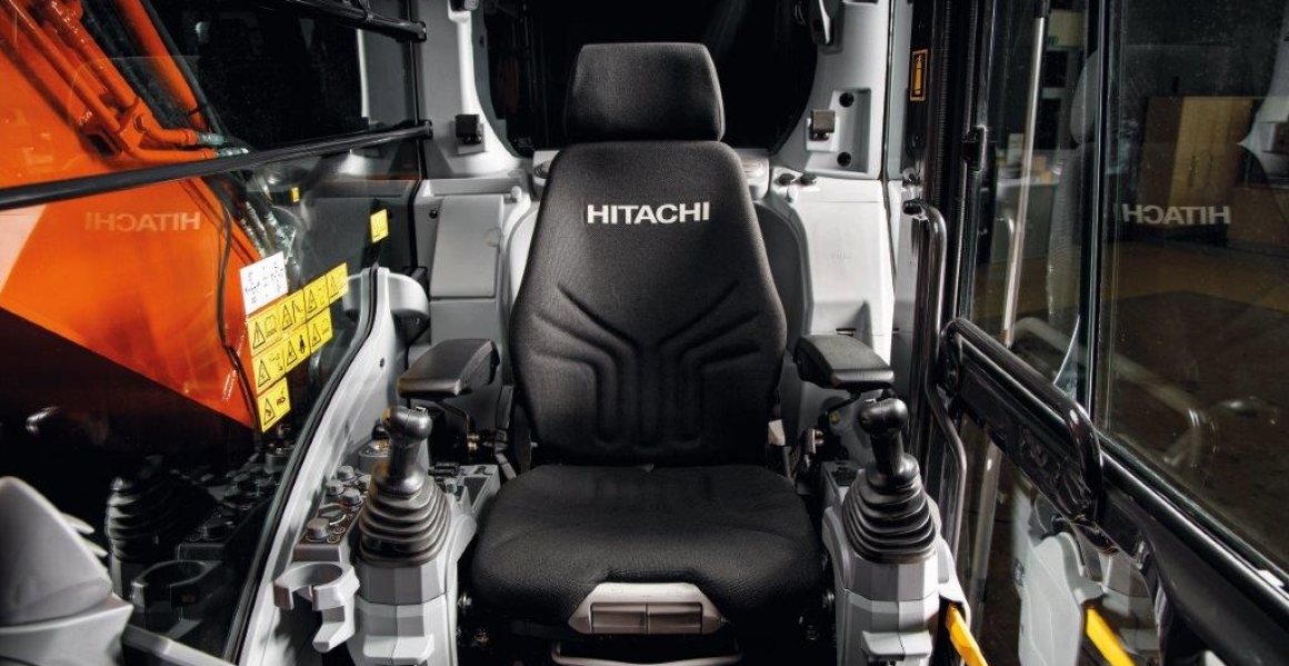 State-of-the-art, ultra-spacious cab in the new Zaxis-7 excavators 